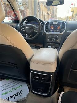 كرايسلر 300